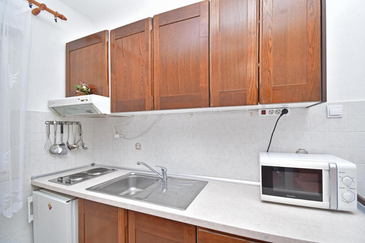 Jordan Apartments Tucepi Room photo